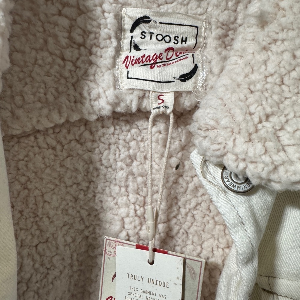 Stoosh white denim jacket w faux sherpa lining and pockets new - Picture 2 of 7